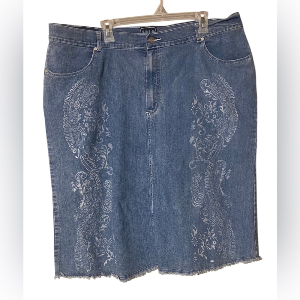 Solo Jeans Skirt Women Plus 22 Blue Denim Raw Hem Pockets Stretch Painted Paisly